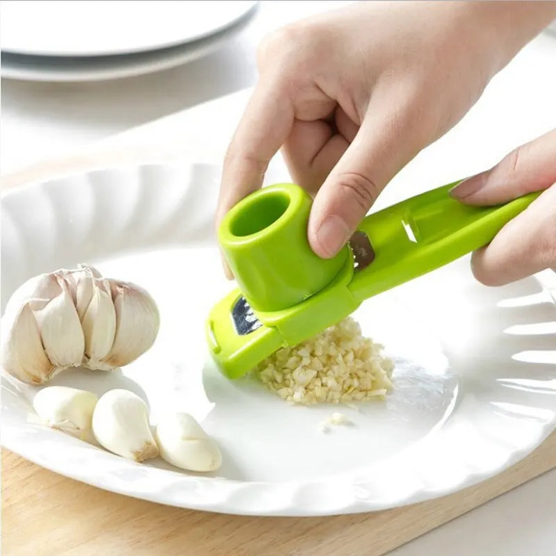 Mini Garlic Press & Grinder – Manual Garlic Masher Kitchen Tool