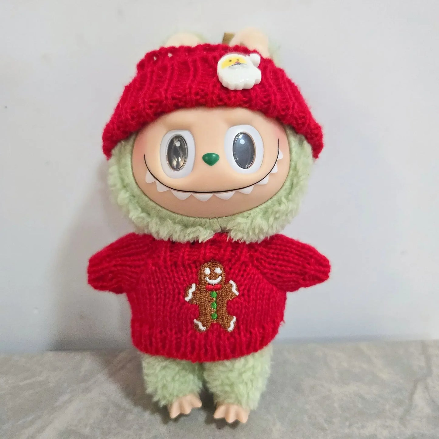 Christmas Outfit Set for 15–17cm Labubu Dolls – Hat, Scarf & Festive Plush Accessories
